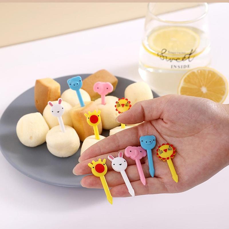 10pcs Random Color Mini Fruit Fork Set, Cartoon Animal Shaped Toothpick, Fruit Pick for Kids Home Festival Party Gathering for Birthday Party for Kids