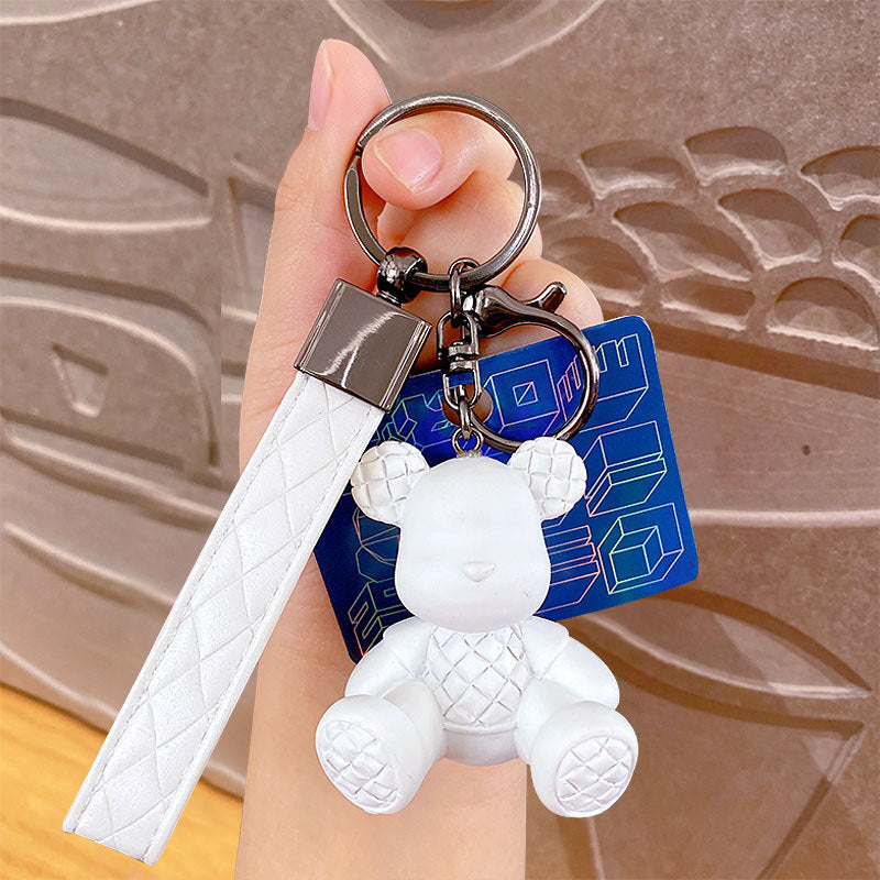 Creative Bamboo Bear Keychain Pendant Cute Cartoon Sitting Bear Couple Car Key Chain Bag Ornaments