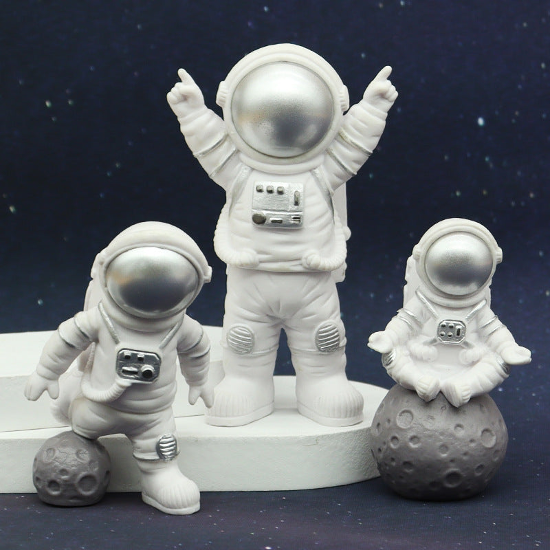 Astronaut Creative Decoration Hand-Made Model Spaceman Home Living Room Decorations Nordic Style Gift