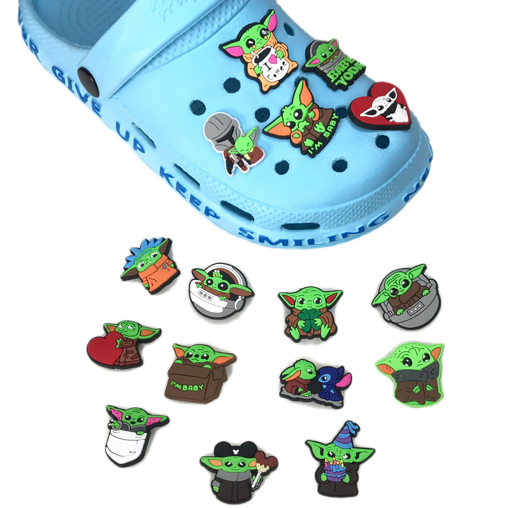 Cute Funny Yoda Hole Shoes Shoe Buckle Beach Eva Sandals Shoe Buckle PVC Soft Rubber Decorative Buckle Accessories