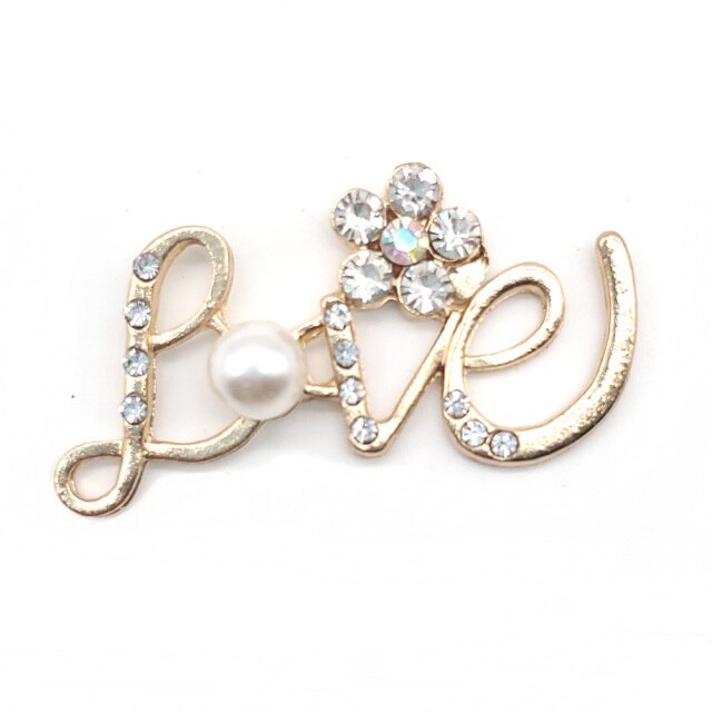 Hot 1pcs Metal jewelry Style Shoe Charms Pearl Crown Shoe Aceessories Decorations Fit women’s croc Clogs Buckle girls Gifts jibz