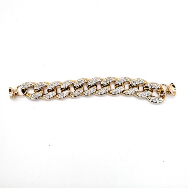 Hot 1pcs Metal jewelry Style Shoe Charms Pearl Crown Shoe Aceessories Decorations Fit women’s croc Clogs Buckle girls Gifts jibz
