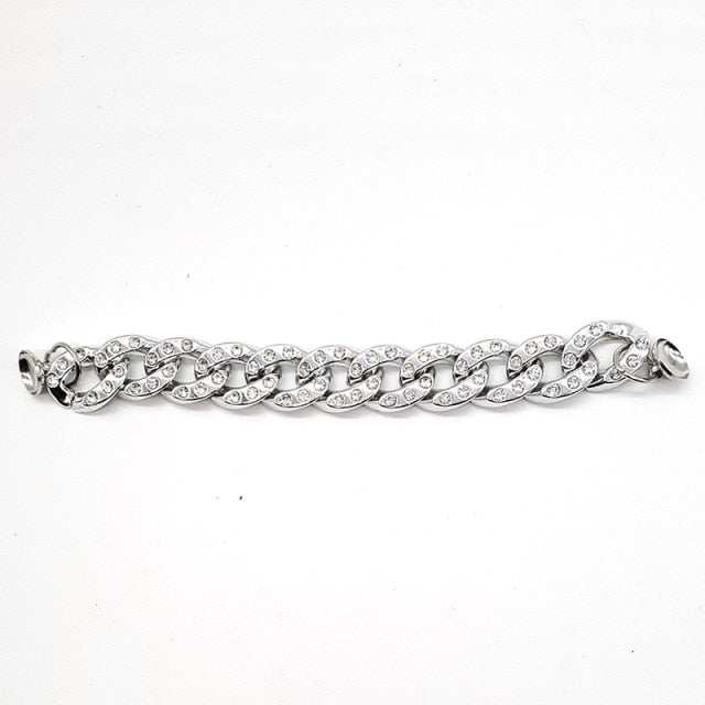 Hot 1pcs Metal jewelry Style Shoe Charms Pearl Crown Shoe Aceessories Decorations Fit women’s croc Clogs Buckle girls Gifts jibz
