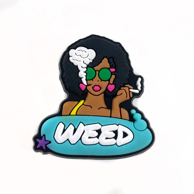 New 1pcs Cartoon green weed Shoe Charms Funny DIY Shoe Aceessories Fit Sandals Decorate Buckle PVC Unisex adult Gifts croc jibz